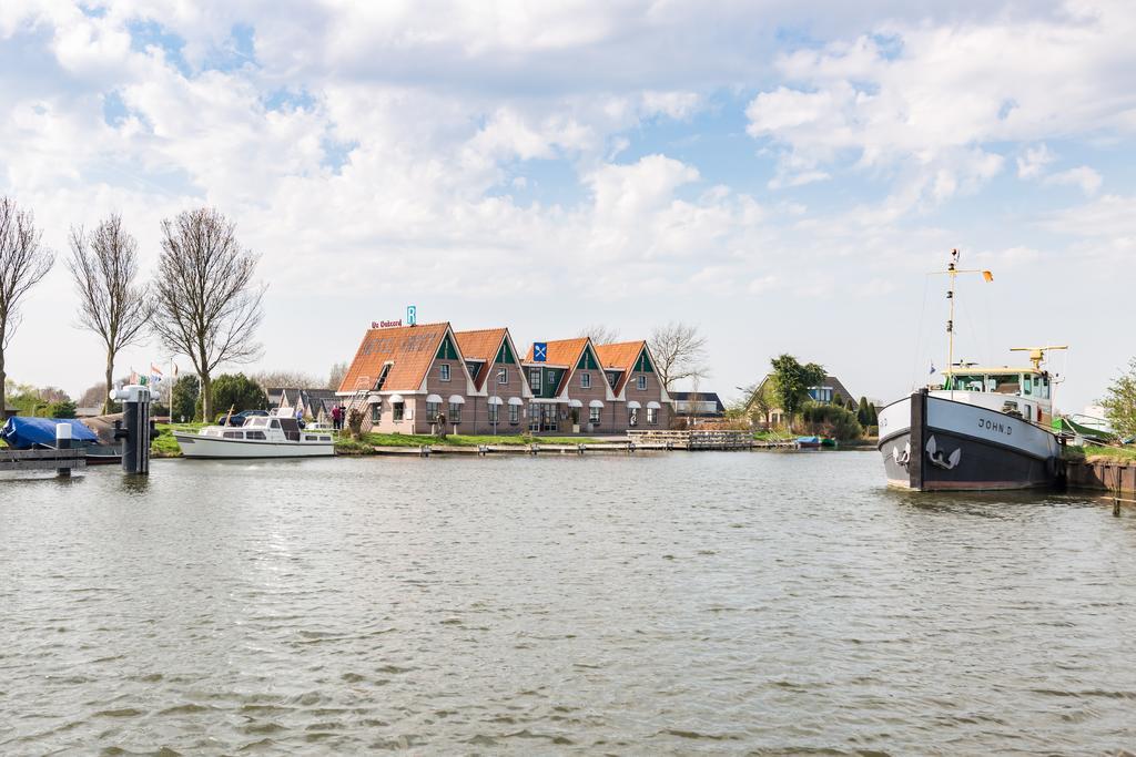 Hotel Restaurant De Buizerd Langedijk Exteriér fotografie